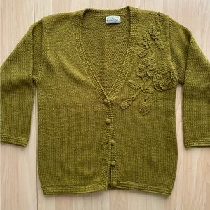 BEAUTIFUL VINTAGE CARDIGAN